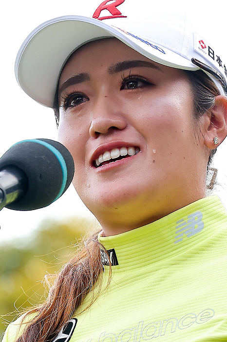 2023 TOTO Japan Classic Final day Monei Inami shedding tears during her victory interview on the final day of the TOTO Japan Classic, November 5, 2023 photo date 20231105 place Pacific Club, Minosato Course
