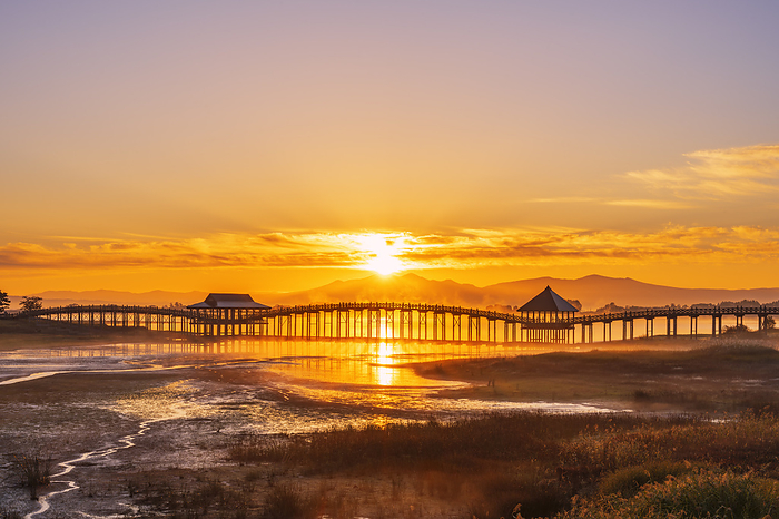 Tsurunomai Bridge and sunrise