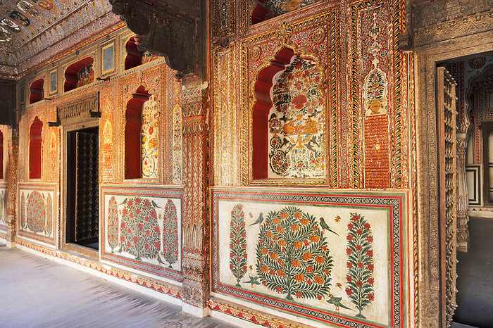 Wooden door and colourful mythological paintings on the inner wall of Sone   Chandi Ki Dukaan, shop of gold and silver, Mahansar, Shekhawati, Rajasthan, India Wooden door and colourful mythological paintings on the inner wall of Sone   Chandi Ki Dukaan, shop of gold and silver, Mahansar, Shekhawati, Rajasthan, India, by Zoonar RealityImages