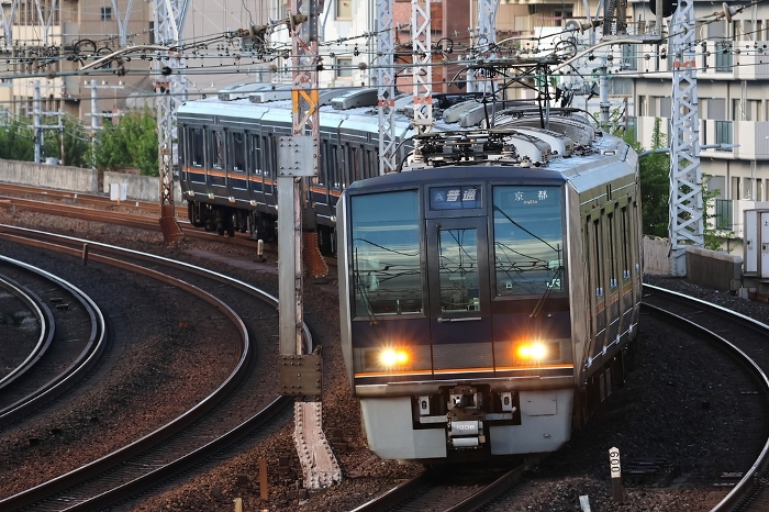 JR West] Series 207 (JR Kobe Line: Kobe - Motomachi)
