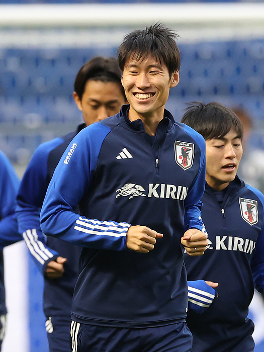 2026 FIFA World Cup Asia 2nd Preliminary Round Preparation Practice  Japan national soccer team practice Kamada running with a smile  Photo by Kentaro Nishiumi  Photo date: 20231115