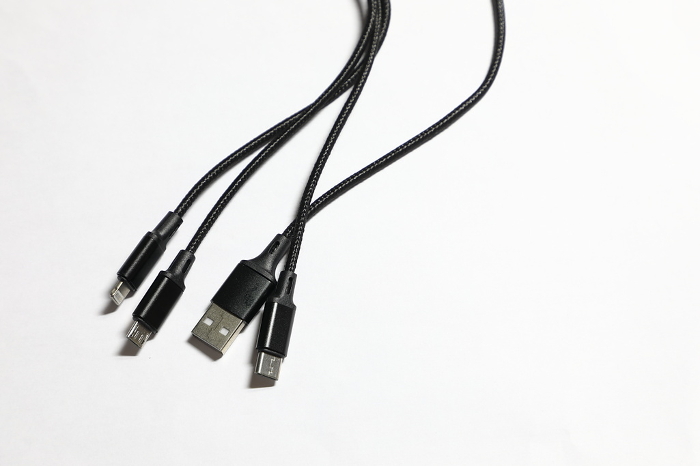 USB cable with a bundle of various terminals