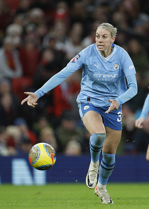 Manchester United v Manchester City   Barclays Women s Super League Alanna Kennedy of Manchester City on the ball during the Barclays Women s Super League match between Manchester United and Manchester City at Old Alanna Kennedy of Manchester City on the ball during the Barclays Women s Super League match between Manchester United and Manchester City at Old Trafford on November 19, 2023 in Manchester, England.  This Photograph May Only Be Used For Newspaper And Or Magazine Editorial Purposes. May Not Be Used For Publications Involving 1 Player, 1 Club Or 1 Competition Without Written Authorisation From Football DataCo Ltd. For Any Queries, Please Contact Football DataCo Ltd on  44  0  207 864 9121