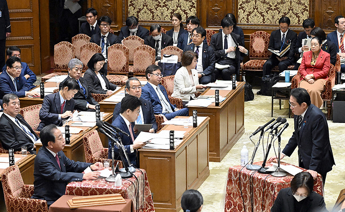 Diet, Budget Committee of the House of Representatives Prime Minister Fumio Kishida  front left  answers questions from Yoshihiko Noda  front right  of the Constitutional Democratic Party of Japan  DPJ  at the Budget Committee of the House of Representatives, 10:39 a.m., November 22, 2023, in the Diet.