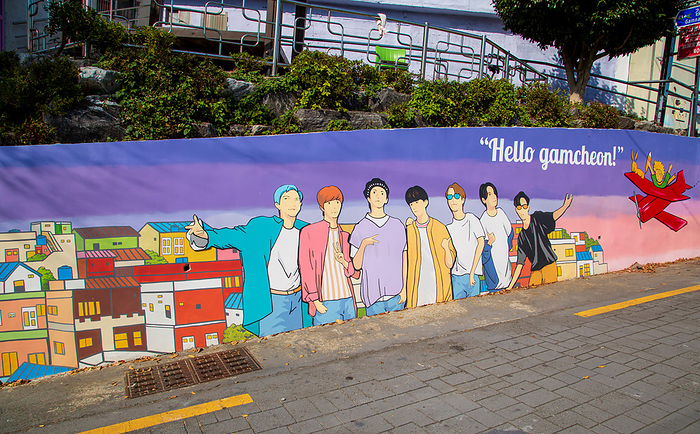 Gamcheon Culture Village in Busan, South Korea Gamcheon Culture Village, Nov 9, 2023 : A mural featuring BTS at Gamcheon Culture Village in Busan, about 420 km  261 miles  southeast of Seoul, South Korea. Tourists call the village the  Santorini of Korea  and it is a tourist attraction. The village was an area which was once home to war refugees during the 1950 53 Korean War. South Korea is seeking to host the 2030 World Expo in Busan as it is competing against Saudi Arabia and Italy. The host city will be announced on November 28.  Photo by Lee Jae Won AFLO 