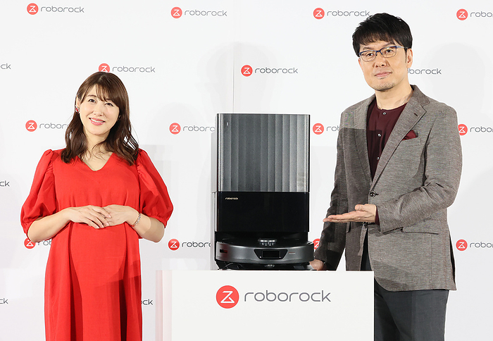 Japanese comedian Teruyuki Tsuchida and actress Megumi Yasu attend a prmotional event of a robot cleaner November 28, 2023, Tokyo, Japan   Japanese comedian Teruyuki Tsuchida  R  who is familiar with house electric appliances and actress Megumi Yasu  L  attend a promotional event of a compact robot cleaner  Roborock Q Revo  in Tokyo on Tuesday, November 28, 2023. Roborock Q Revo, manufactured by Beijing Roborock Technology, features automatically vacum cleaning and mop washing on the floor. Yasu is now plegnant and due in January.    photo by Yoshio Tsunoda AFLO 