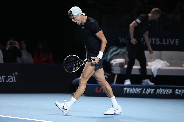 2023 Ultimate Tennis Showdown Holger The Viking Rune celebrates during his game against Gal La Monf Monfils during the UTS London Tennis at the ExCel Centre, London Docklands, UK on 16 December 2023. Copyright: xJoshuaxSmithx 39260152