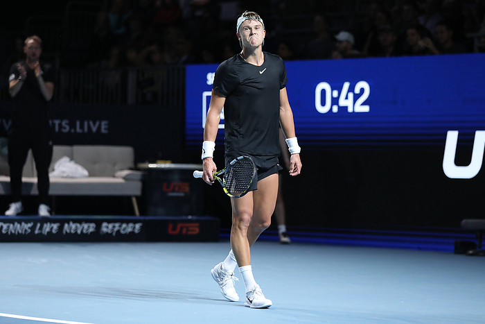 2023 Ultimate Tennis Showdown Holger The Viking Rune celebrates during his game against Gal La Monf Monfils during the UTS London Tennis at the ExCel Centre, London Docklands, UK on 16 December 2023. Copyright: xJoshuaxSmithx 39260161