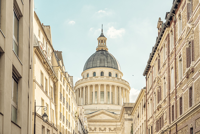 Rue Valette and Pantheon in the background, Sorbonne quartier, Latin Quarter, Paris, France France, Ile De France, Paris, Apartments along Rue Valette street with Pantheon in background