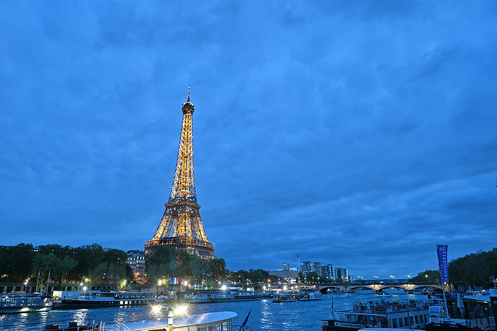 Paris 2024 preview A general view of the Eiffel Tower at the Pont d I na in Paris, France on September 25, 2023. The Pont d I na is a part of the course for the Athletics  Marathon, Race walking , Cycling, Triathlon and Water sports  Swimming marathon  events at the 2024 Summer Olympics.  Photo by MATSUO.K AFLO SPORT 