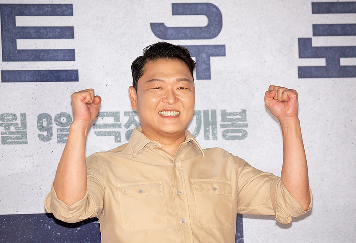 A VIP preview of Korean movie  Concrete Utopia  in Seoul PSY, Aug 8, 2023 : Singer PSY poses at a photo call before the VIP preview of South Korean movie  Concrete Utopia  at a theatre in Seoul, South Korea. The disaster thriller  Concrete Utopia  revolves around the residents of the only apartment building that survived a catastrophic earthquake in Seoul.  Photo by Lee Jae Won AFLO   SOUTH KOREA 