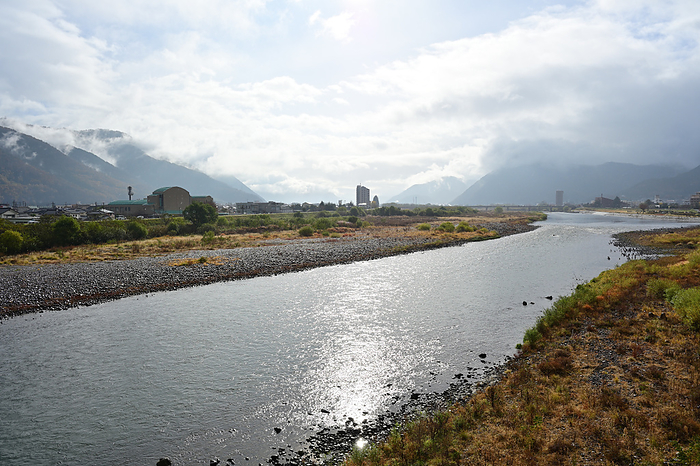 Chikuma River Chikuma City, Nagano Prefecture Upstream from Taisho Bridge