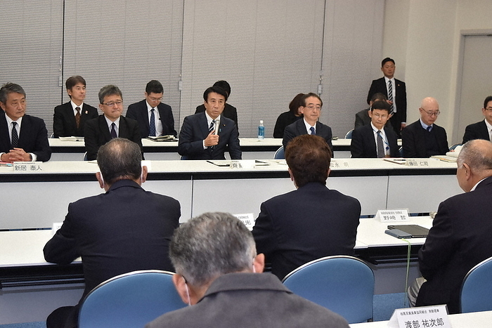 Ken Saito, Minister of Economy, Trade and Industry, meeting with Tetsu Nozaki, Chairman of the Prefectural Federation of Fishermen s Cooperative Associations, and other executives. Ken Saito, Minister of Economy, Trade and Industry  center back , meets with Mr. Satoshi Nozaki, Chairman of the Prefectural Federation of Fishermen s Cooperative Associations  front right , and other executives in Iwaki City, December 28, 2023, 4:42 PM  photo by Hideyuki Kakinuma 