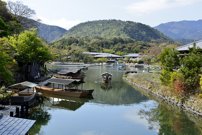 Kyoto/Arashiyama/Yakatabune and scenery of ryokan area