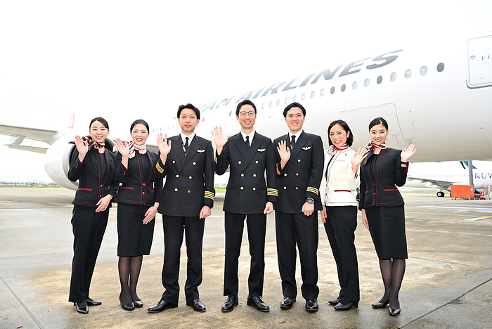 JAL receives first Airbus A350 1000 at Toulouse and departs to Haneda JAL pilots and flight attendants pose for a photo during JAL s Airbus A350 1000  reg. JA01WJ  delivery ceremony held at the Airbus Delivery Center in Toulouse, on December 14, 2023. PHOTO: Tadayuki YOSHIKAWA Aviation Wire