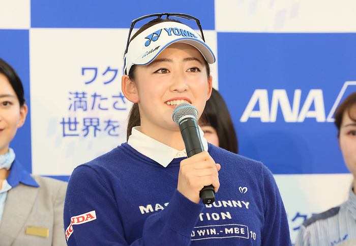 Twin professional golfers Akie and Chisato Iwai agreed sponsorship with ANA January 19, 2024, Tokyo, Japan   Japan s professional golfer Chisato Iwai speaks as she and her twin sister Akie Iwai signed a sponsorship agreement with All Nippon Airways  ANA  at the Haneda airport in Tokyo on Friday, January 19, 2024. 5 pairs of ANA s twins employees attended the ceremony.    photo by Yoshio Tsunoda AFLO 