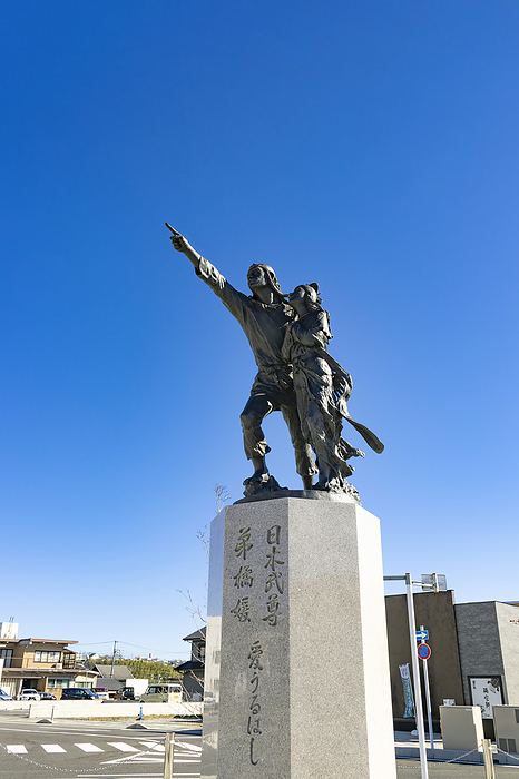 Bronze statue of Yamatotakeru Ototachibana Hime, Mie Pref.