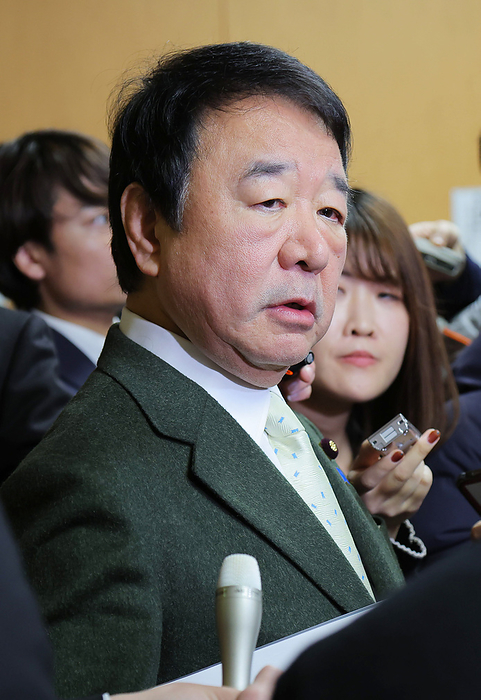LDP and the LDP slush fund case: Political Revitalization Headquarters meets. Shigeharu Aoyama is interviewed after a meeting of the Political Revitalization Headquarters.
