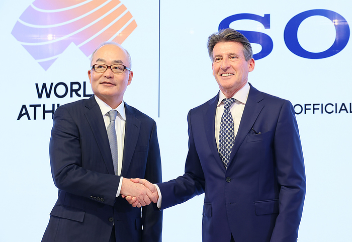 Sony agrees with World Athletics for sponsorship January 23, 2024, Tokyo, Japan   World Athletics president Sebastian Coe  R  shakes hands with Sony Group president Hiroki Totoki  L  as Sony agreed for sponsorship of the World Athletics series events from 2024 to 2026 at the Sony facility in Tokyo on Tuesday, January 23, 2024. The World Athletics Indoor Championships Glasgow will be held this March and World Athletics Championships Tokyo will be held in 2025.    photo by Yoshio Tsunoda AFLO 