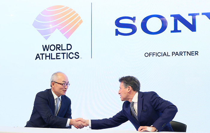 Sony agrees with World Athletics for sponsorship January 23, 2024, Tokyo, Japan   World Athletics president Sebastian Coe  R  shakes hands with Sony Group president Hiroki Totoki  L  as Sony agreed for sponsorship of the World Athletics series events from 2024 to 2026 at the Sony facility in Tokyo on Tuesday, January 23, 2024. The World Athletics Indoor Championships Glasgow will be held this March and World Athletics Championships Tokyo will be held in 2025.    photo by Yoshio Tsunoda AFLO 