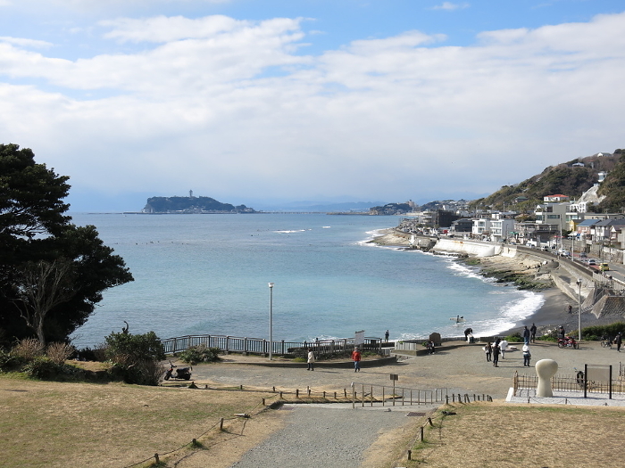 View from Inamuragasaki, Kamakura City (Sagami Bay, Enoshima Island, Dr. Kitaro Nishida Memorial Monument)