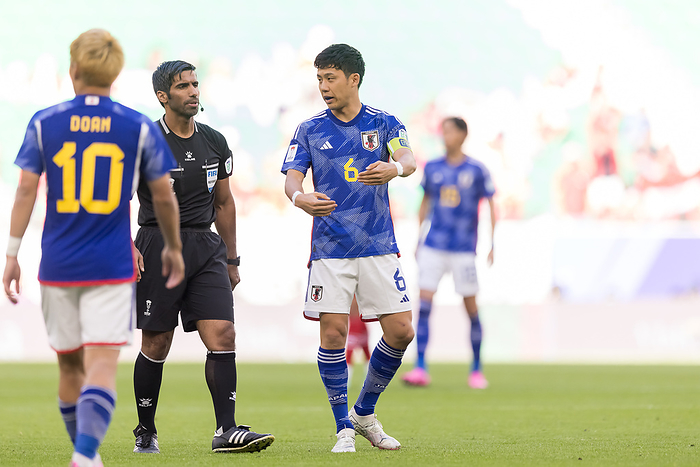 2023 AFC Asian Cup Group Stage DOHA, QATAR   JANUARY 24: Wataru Endo of Japan talking to the referee about a possible foul in the box during the AFC Asian Cup Group D match between Japan and Indonesia at Al Thumama Stadium on January 24, 2024 in Doha, Qatar.  Photo by Playmaker MB Media 
