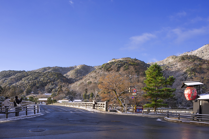 Snowy Watarigatsu Bridge, Arashiyama, Kyoto Arashiyama Park Rinkawa ji Area 
