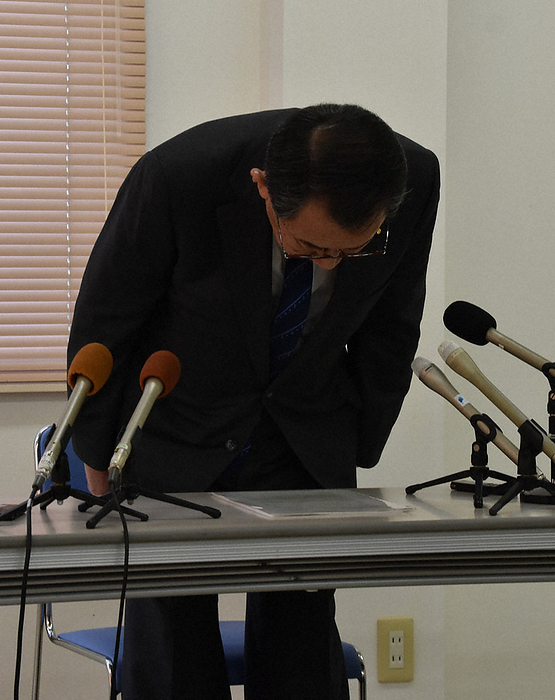 Former Minister of Education, Culture, Sports, Science and Technology Tadashi Shioya, chair of the Abe faction, apologizes for not reporting party ticket income. Former Minister of Education, Culture, Sports, Science and Technology Tadashi Shiotani, chair of the Abe faction, apologizes for not reporting party ticket income at his office in Hamamatsu City at 3:32 p.m. on January 28, 2024.