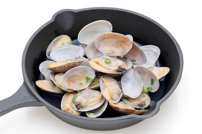 Steamed asari clam with sake