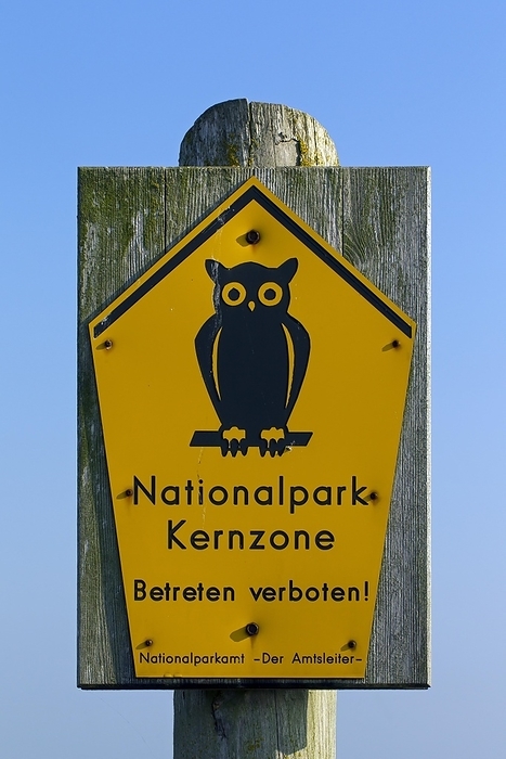No admittance sign at the Western Pomerania Lagoon Area National Park, Mecklenburg-Western Pomerania, Germany, Europe, by alimdi / Arterra / Sven-Erik Arndt