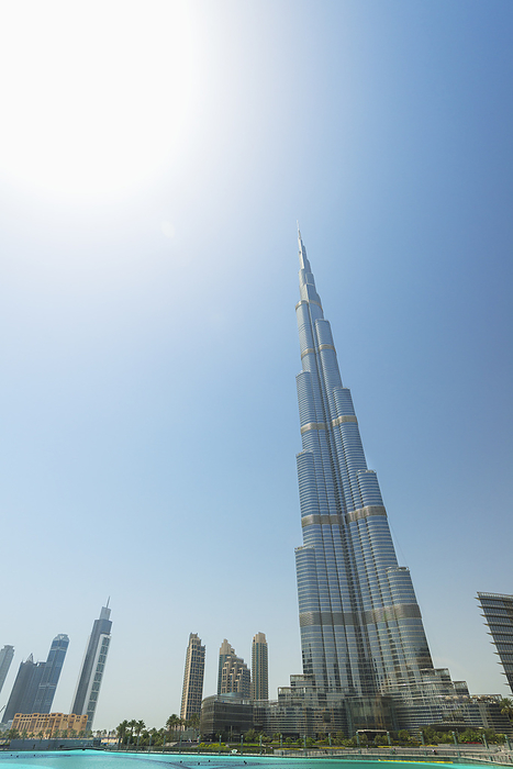 UAE Dubai The Burj Khalifa  Dubai, United Arab Emirates, by Ian Cumming   Design Pics