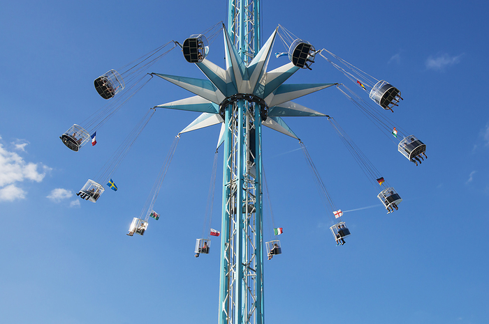 London, United Kingdom Starflyer In Southbank  London, England, by Charles Bowman   Design Pics