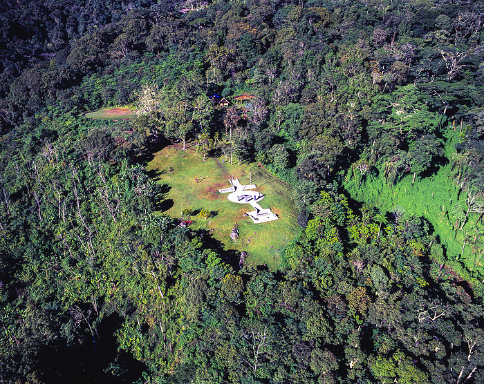 Kokoda Trail Monument; Kokoda, Central Province, Papau New Guinea, by David Kirkland / Design Pics