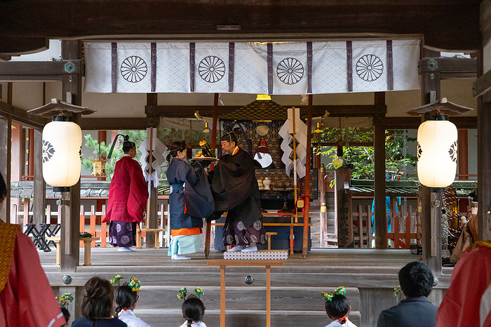 Temukeyama Hachiman Shrine, Nara Prefecture Tengai-kai: Gohonsha Ceremony (Hongu Ceremony) Offering Ceremony