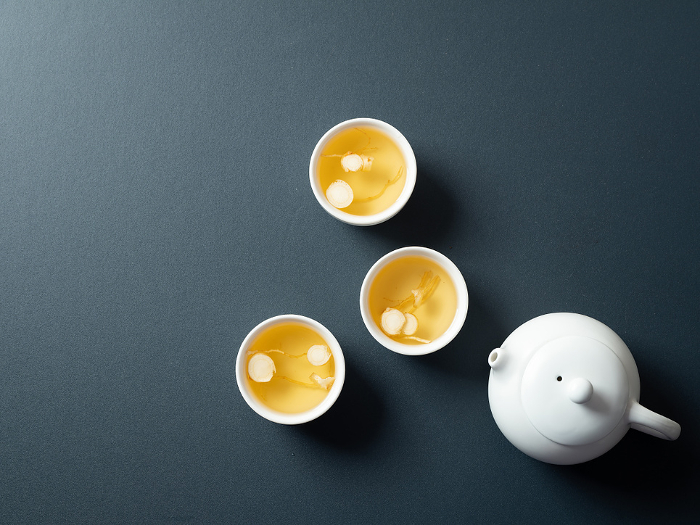Warm ginseng tea, traditional tea