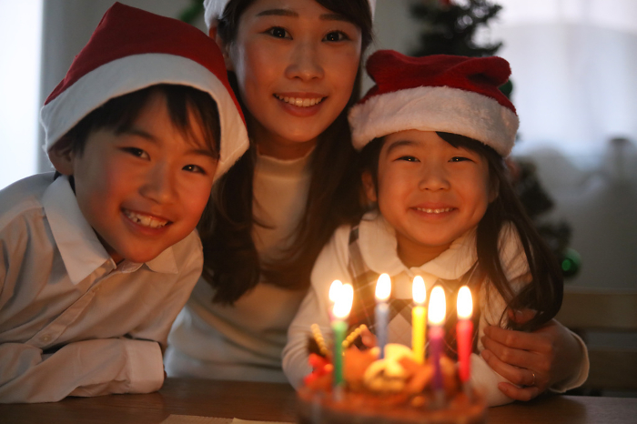 Smiling parents and children Christmas image
