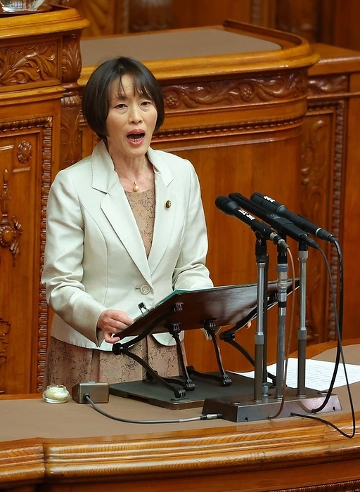 Representative question at the plenary session of the House of Councillors in the 213th ordinary session of the Diet Representative Question at the Plenary Session of the House of Councillors  Tomoko Tamura, Chairperson of the Japanese Communist Party  JCP , asks a representative question 