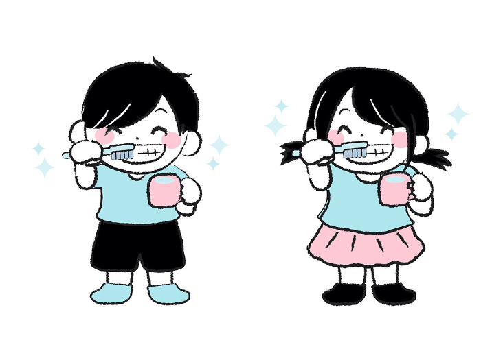 Boy and girl children brushing their teeth3-2