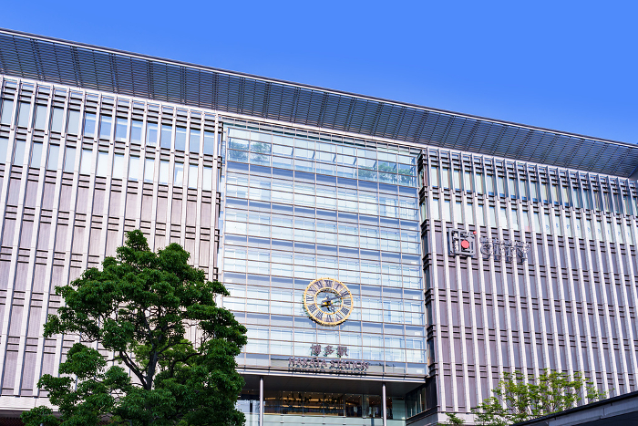 JR Hakata Station is the largest terminal station in Kyushu, and is also home to the Shinkansen bullet train station.