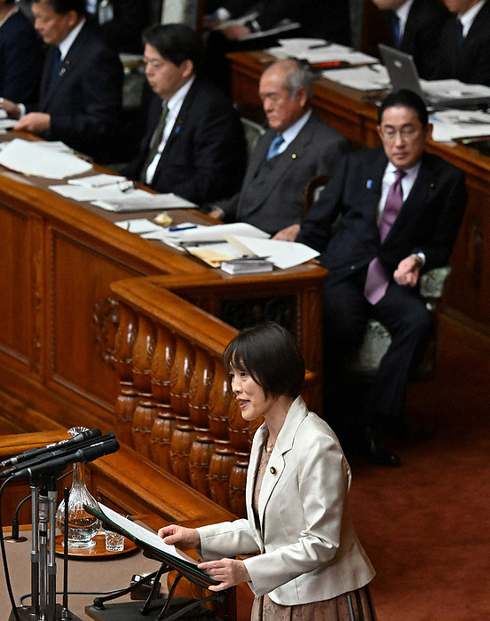 Plenary Session of the House of Councillors Tomoko Tamura, Chairperson of the Communist Party of Japan, asks a question at a plenary session of the upper house of the Diet. At the back right is Prime Minister Fumio Kishida, photographed at 1:53 p.m. on February 2, 2024 in the National Diet.