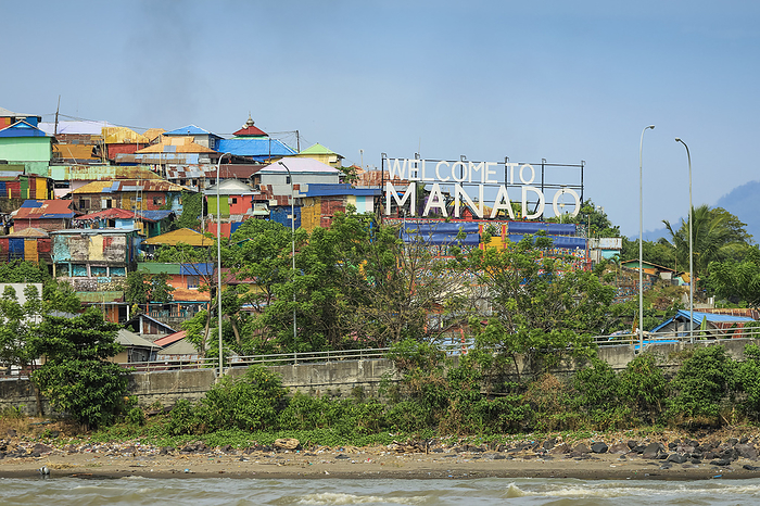  Welcome to Manado  sign at the port entrance of this provincial capital in Sulawesi s north. Manado, North Sulawesi, Indonesia Welcome to Manado sign at the port entrance of provincial capital in Sulawesi s north, Manado, North Sulawesi, Indonesia, Southeast Asia, Asia, by Robert Francis