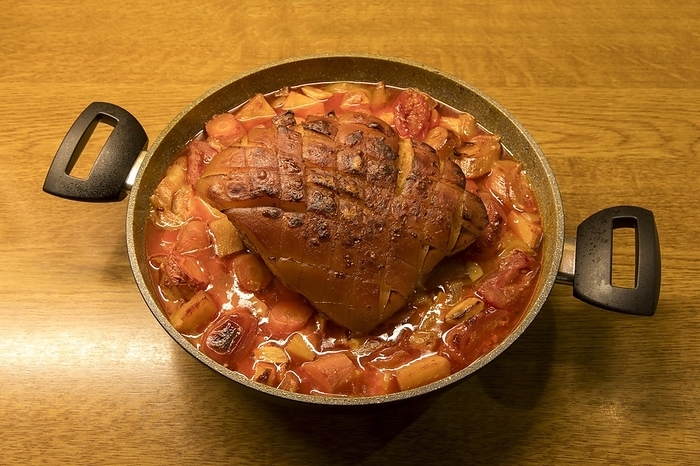 Finished roast pork in a roasting pan, crusty roast, root vegetables, Baden-Württemberg, Germany, Europe, by Lilly
