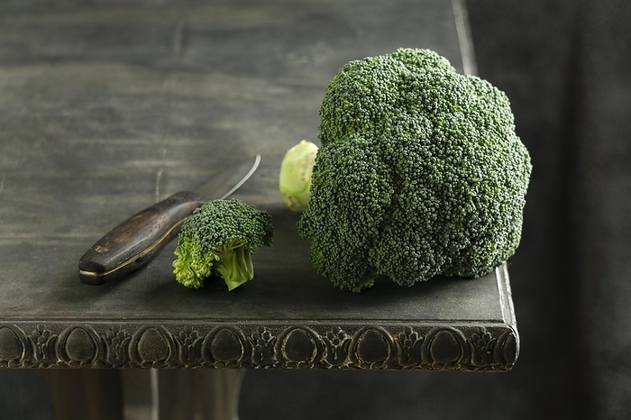 Broccoli table high angle, by Oleksandr Latkun