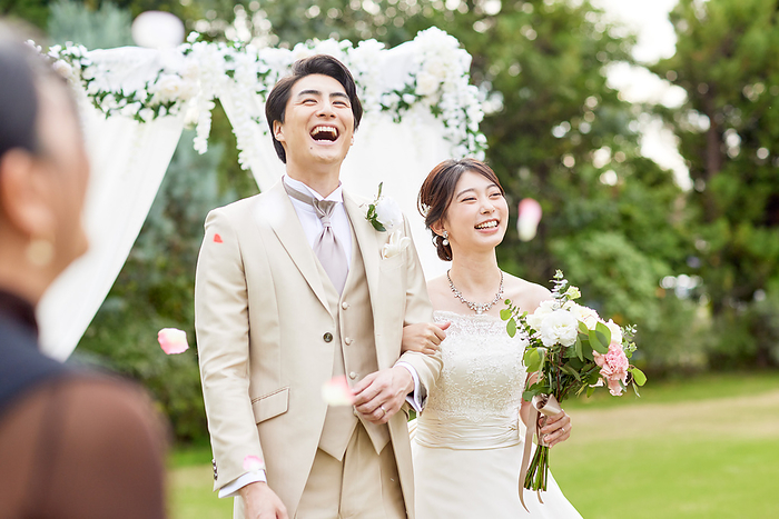 Japanese bride and groom at the flower shower