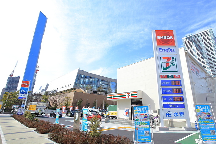 Harumi Flag Convenience store and gas station, Tokyo
