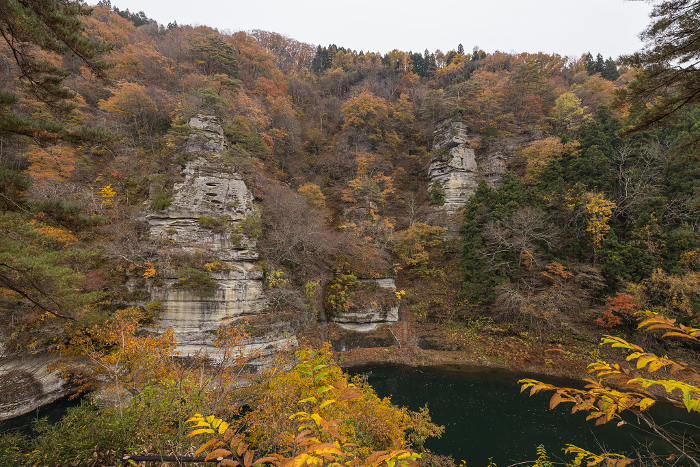 Autumn leaves of Tonohetsuri, a gorge formed by Agano River flowing through Shimogo-machi, Minamiaizu-gun, Fukushima Prefecture, Japan
