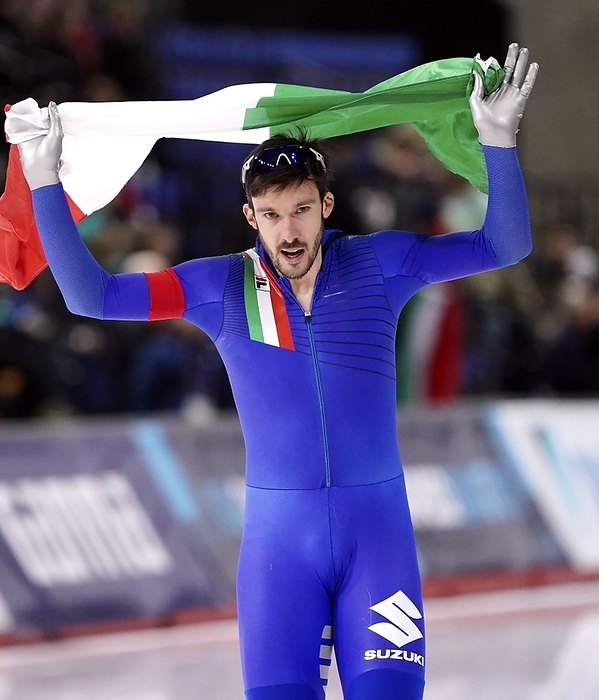 ISU Single Distance Championships Calgary   Davide Ghiotto  ITA  is gold medallist 10.000m men during ISU Single Distance Championships on February 18, 2024 at the Olympic Oval in Calgary, Canada Photo by SCS Soenar Chamid AFLO  HOLLAND OUT 