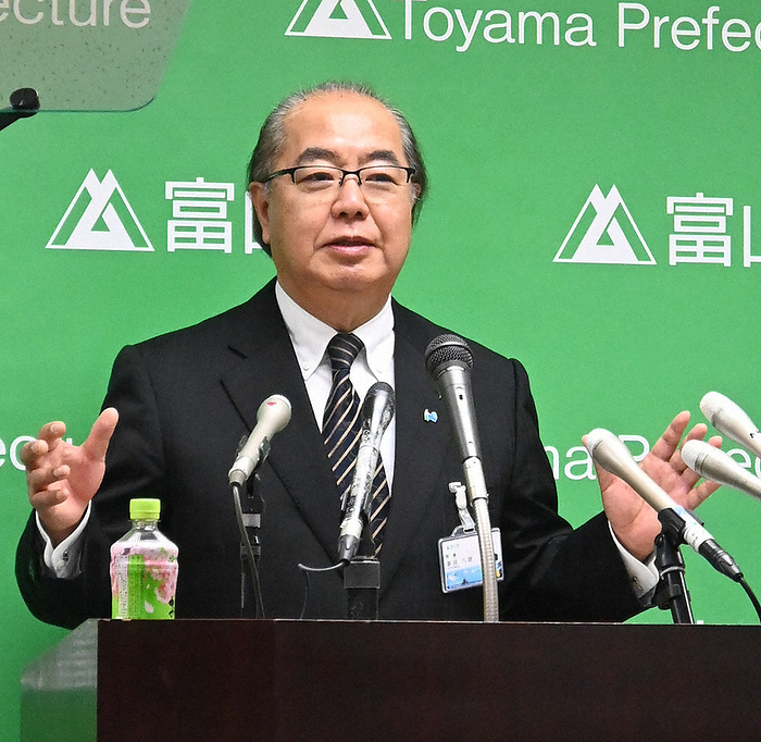 Toyama Prefecture Governor Hachiro Nitta explains his initial budget plan for FY2024. Toyama Prefecture Governor Hachiro Nitta explains the initial budget proposal for FY2024 at the prefectural assembly building on February 19, 2024  photo by Ikuko Aoyama.