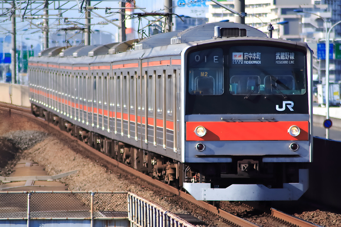 Musashino Line 205 Series train, rapid train bound for Fuchu Honmachi