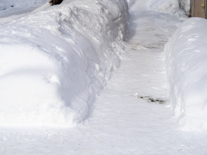 Sidewalk with snow cover. (Hokkaido, Japan)